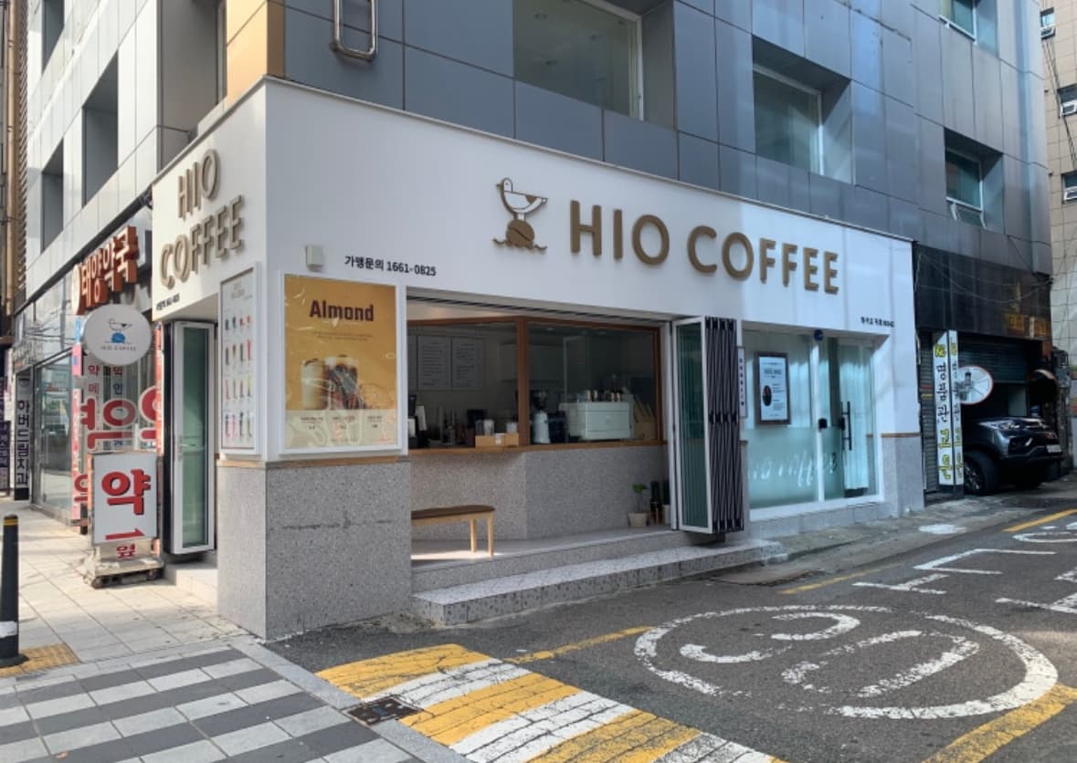 롯백맞은편 최고상권 성업중 카페 양도양수 매물 사진